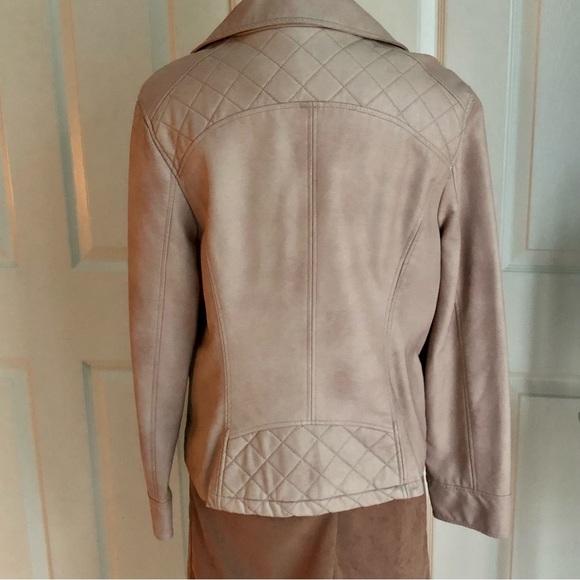 Leather Like Blush Short Jacket Size Large - Picture 4 of 7